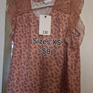 DR2 Dusty Pink Floral Ruffle Sleeve Top